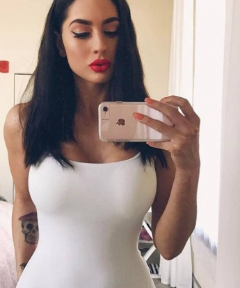 💋 Живу в Москве, городе, где сбываются самые сокровенные фантазии. 💃🏻
Мои услуги - наивысшего уровня. Что бы ты ни захотел, я обеспечу незабываемые мгновения нашей интимной встречи. Ласки, оральные удовольствия, массаж - все, что угодно, чтобы удовлетворить твои секретные желания. 😉🔥
Мои возможности заставят тебя захотеть меня вновь и вновь. Я игрива и разносторонняя, готова к экспериментам и новым открытиям в постели. 💥
Мои клиенты всегда остаются довольными и возвращаются ко мне снова. О них говорят самые лестные отзывы - я стараюсь делать все возможное, чтобы каждая наша встреча стала незабываемой. 💖
Фото, которые ты видишь, абсолютно реальные. Я умею подчеркнуть свои достоинства и оставить тебя без слов с первых секунд нашей встречи. 📸💃🏻
Мое место находится в центре Москвы, уютная обстановка и полная конфиденциальность гарантированы. Жду тебя, чтобы сделать нашу встречу незабываемой! 💫✨ Мая